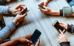 Akıllı telefon bağımlılığı artıyor: İşte çok sık ekrana bakmanın sağlığa etkileri