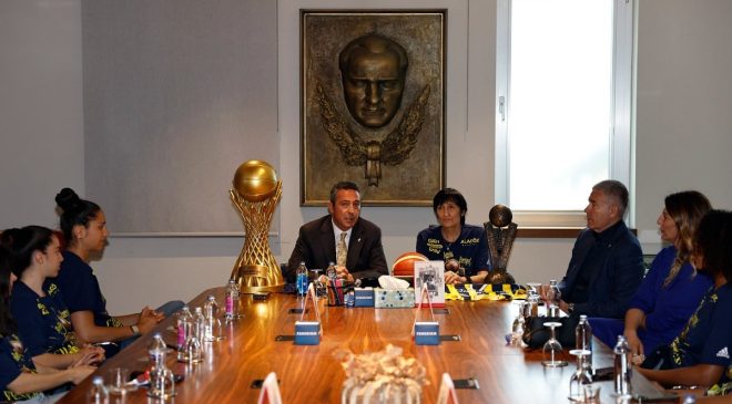 Ali Koç, Fenerbahçe Kadın Basketbol Takımı’nı konuk etti