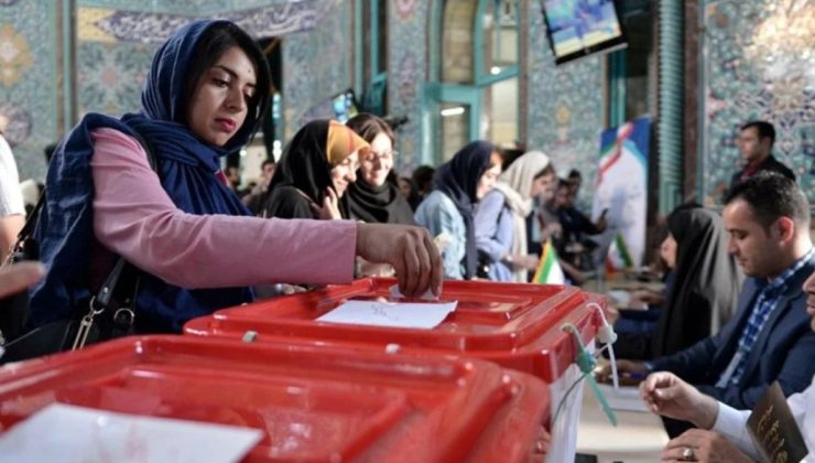 İran cumhurbaşkanlığı seçimleri için başvuru yapan kadın adaylar