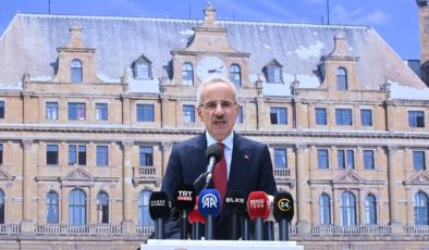 Abdulkadir Uraloğlu duyurdu: Haydarpaşa Garı’nda restorasyon çalışmaları bu yıl bitiyor