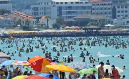 Çeşme turizmcileri isyanda: Biz de fırsatçılarla mücadele ediyoruz
