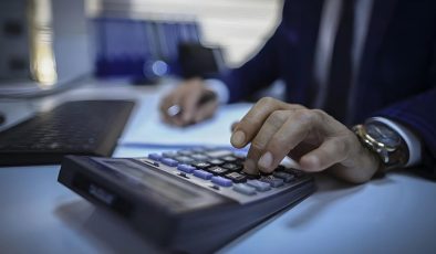 Kamuda tasarruf tedbirlerine yönelik yasa teklifi, yönetim kurullarının ödemelerini düzenliyor