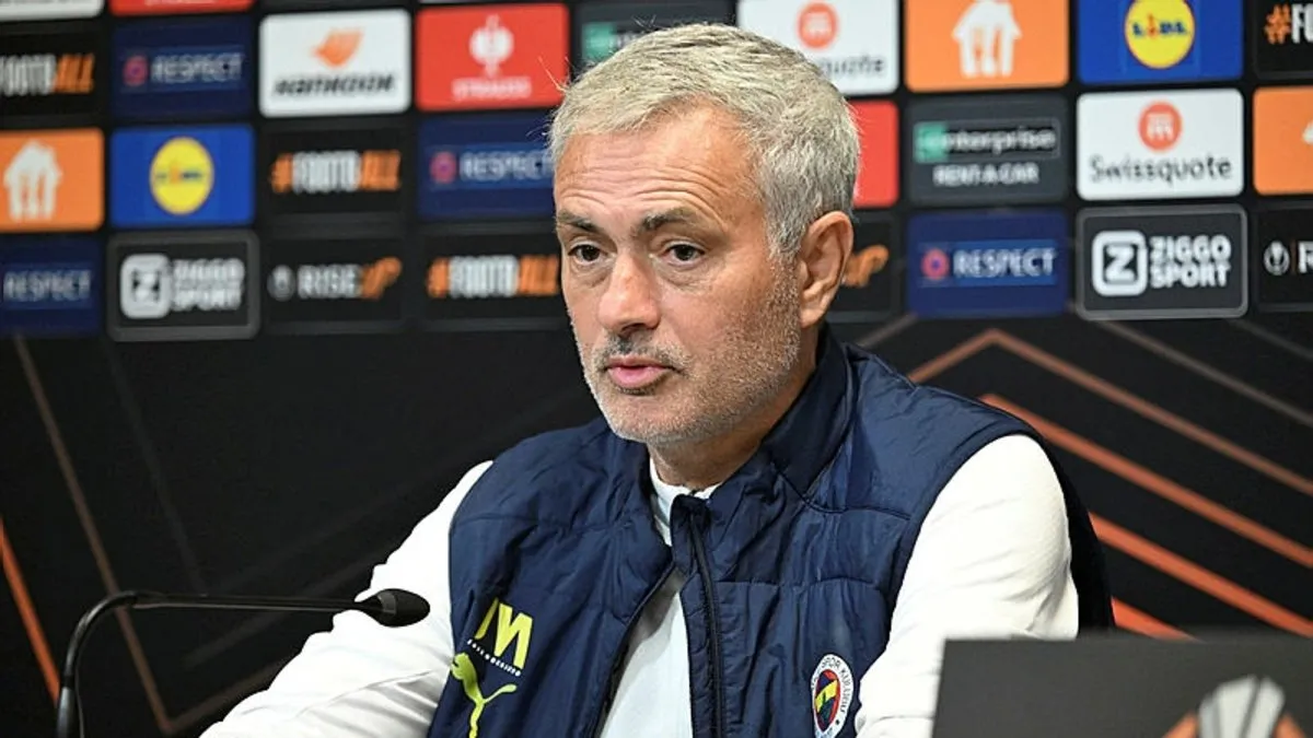 FENERBAHÇE HABERLERİ: Mourinho’dan futbolcuları için zam talebi