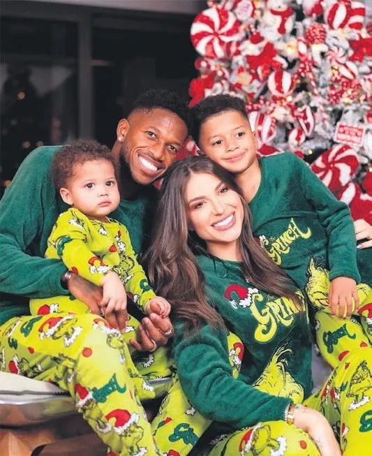 Angolalı çocuklara yardıma koştular