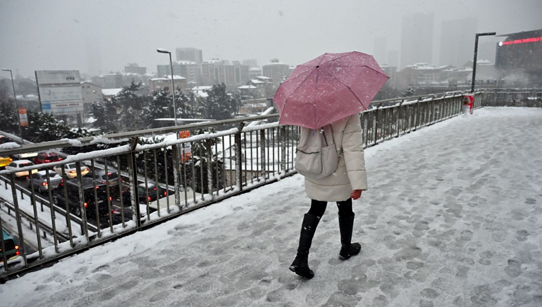 İstanbul’da okullar yarın tatil edildi: Motosiklet ve kuryelere trafik yasağı