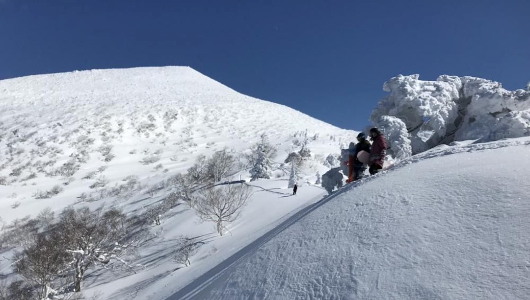 Japonya’da çığ: 100’den fazla kişi mahsur kaldı